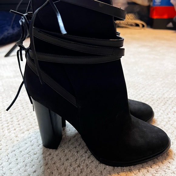 Steve Madden Women's Gaybel Ankle Bootie Size 8.5 - Picture 6 of 9